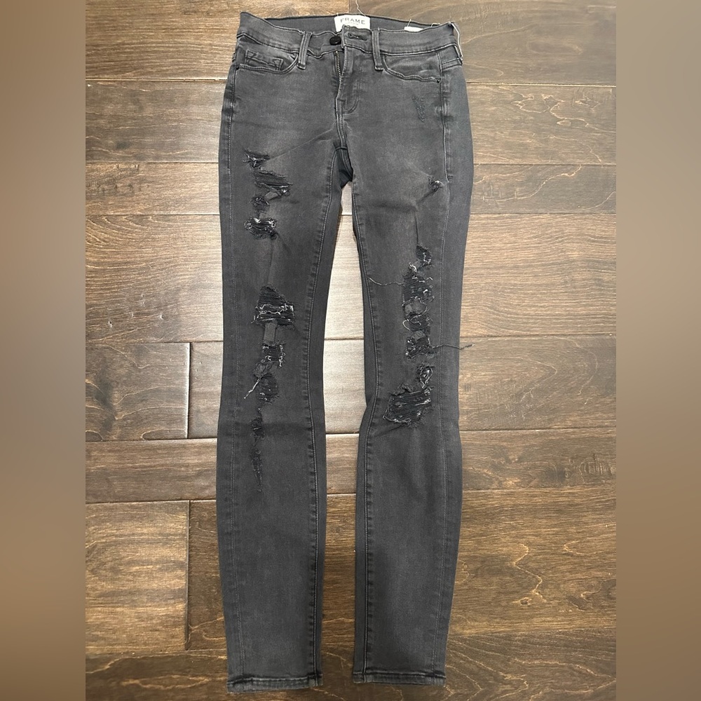 FRAME Ripped Skinny Jeans